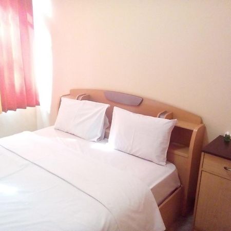 Simply Homy Guest House Pasteur Бандунг Экстерьер фото
