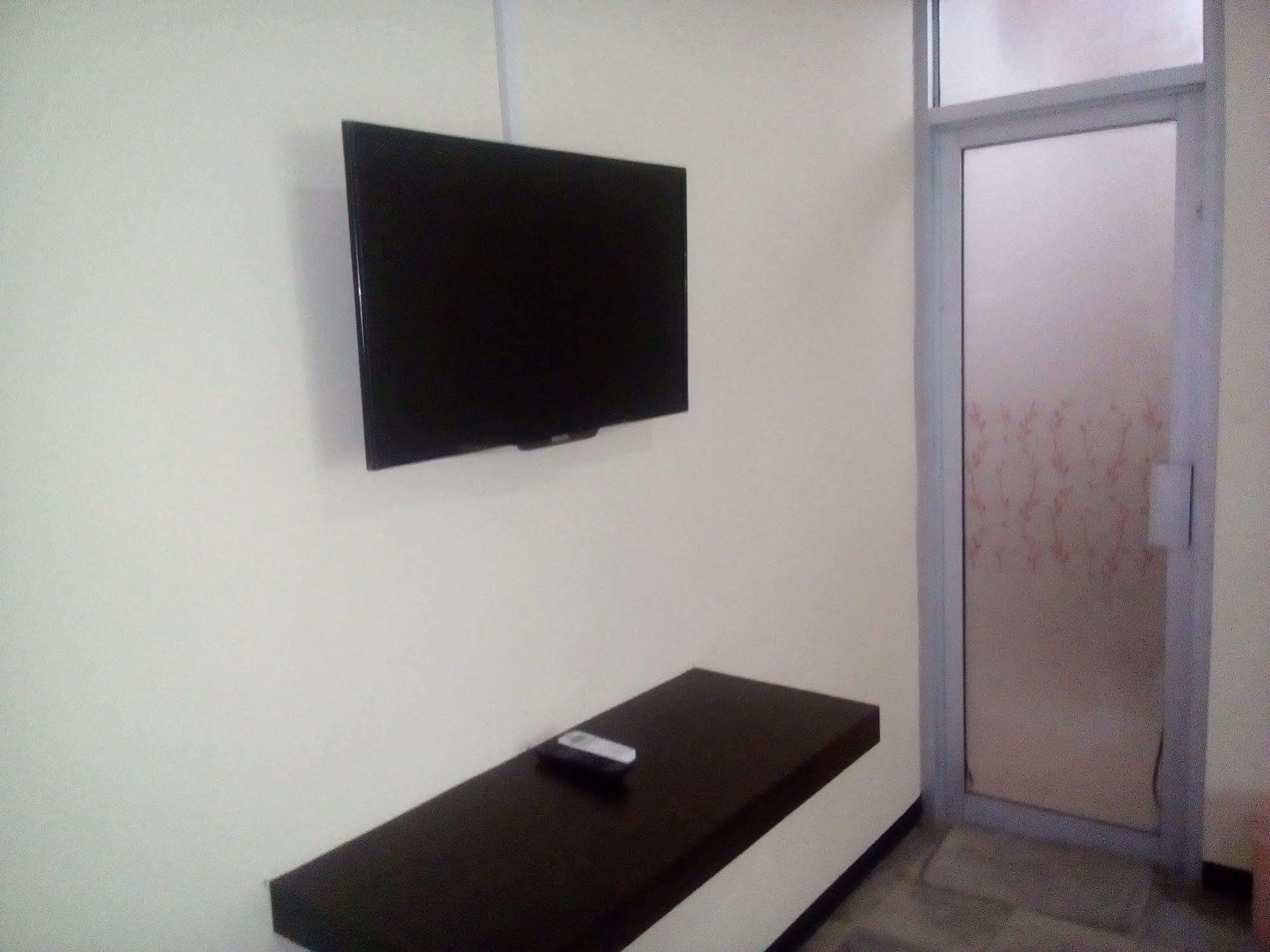 Simply Homy Guest House Pasteur Бандунг Экстерьер фото